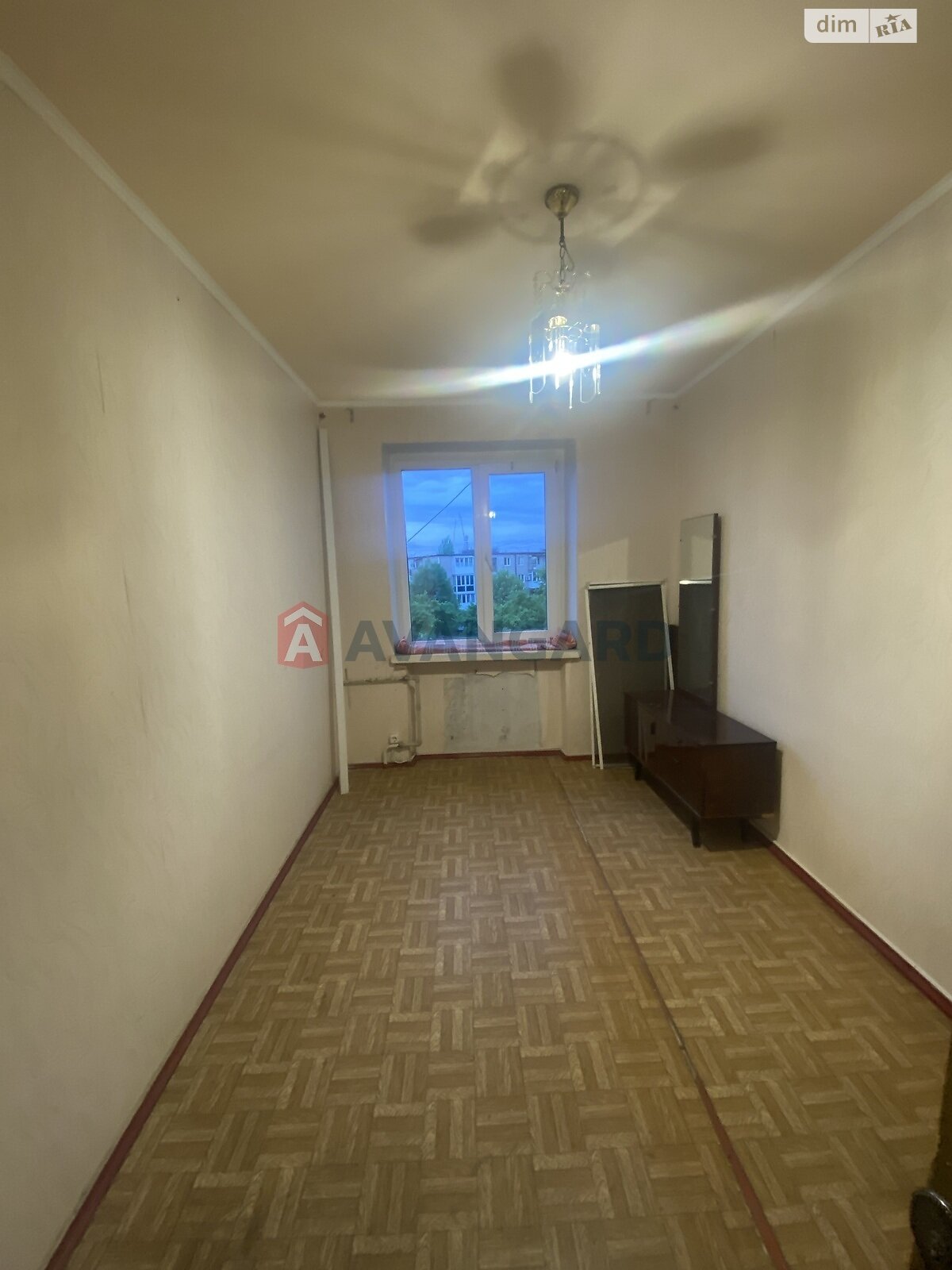 Продаж трикімнатної квартири в Кам'янському, на пров. Гетьмана Сагайдачного 52, район Баглійський фото 1