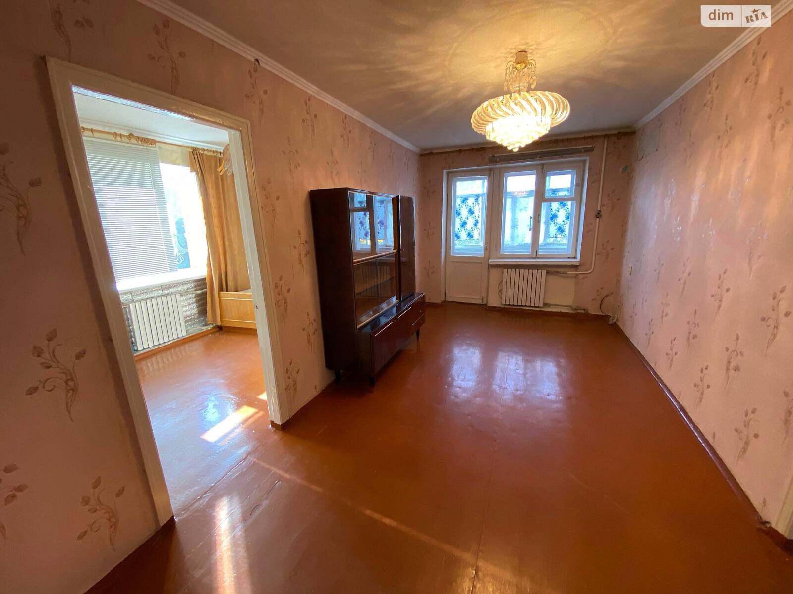 Продаж двокімнатної квартири в Кам'янському, на вул. Дніпробудівська 31, район Дніпровський фото 1 Продаж двокімнатної квартири в Кам'янському, на вул. Дніпробудівська 31, район Дніпровський фото 1