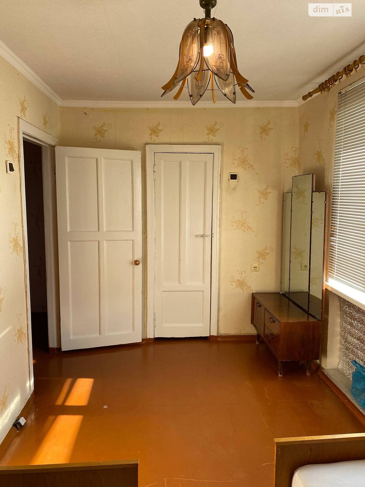 Продаж двокімнатної квартири в Кам'янському, на вул. Дніпробудівська 31, район Дніпровський фото 1 Продаж двокімнатної квартири в Кам'янському, на вул. Дніпробудівська 31, район Дніпровський фото 1