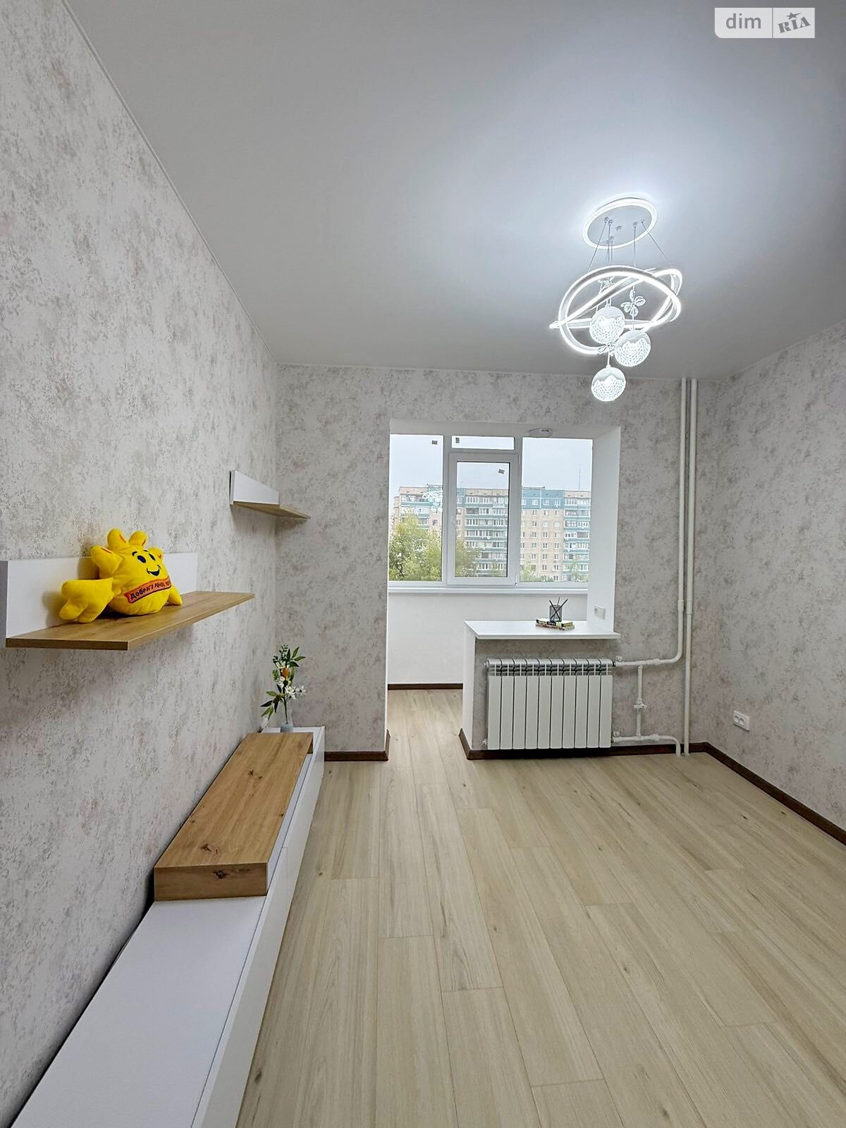 Продаж трикімнатної квартири в Кам'янському, на просп. Івана Мазепи, район Дніпровський фото 1