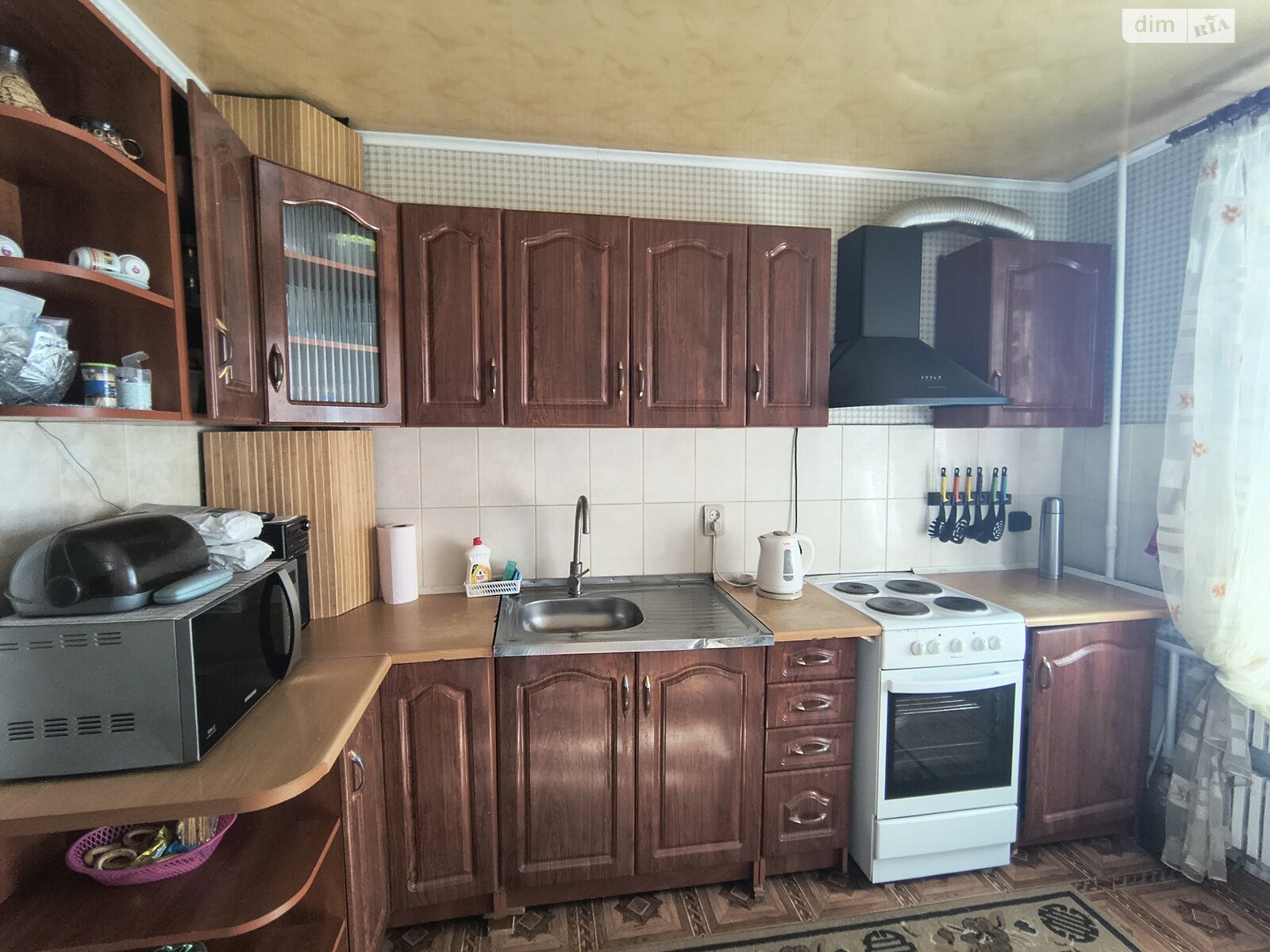 Продаж трикімнатної квартири в Кам'янському, на просп. Наддніпрянський, район Дніпровський фото 1 Продаж трикімнатної квартири в Кам'янському, на просп. Наддніпрянський, район Дніпровський фото 1