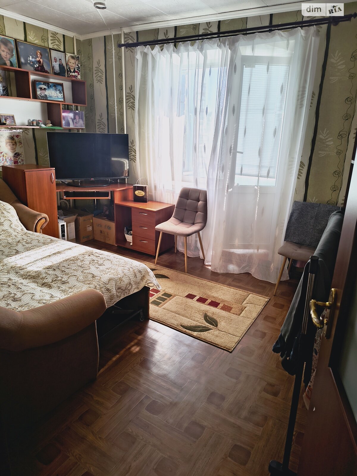 Продаж трикімнатної квартири в Кам'янському, на просп. Наддніпрянський, район Дніпровський фото 1 Продаж трикімнатної квартири в Кам'янському, на просп. Наддніпрянський, район Дніпровський фото 1