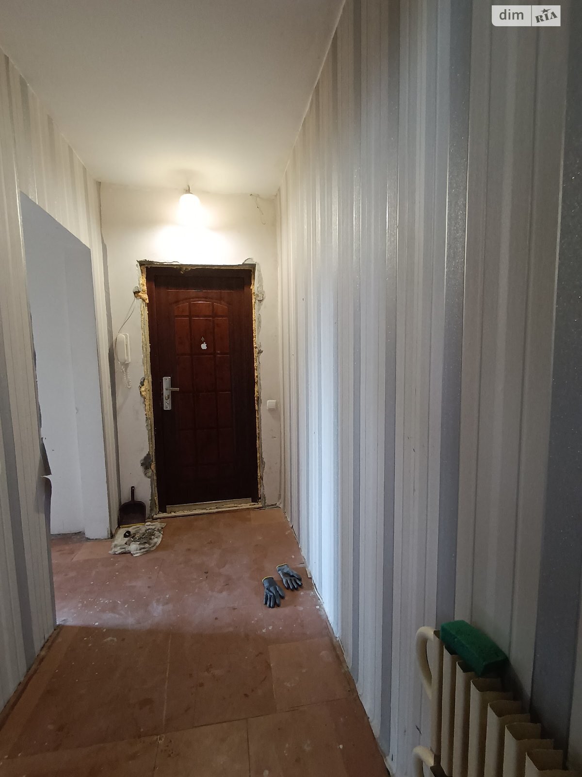 Продаж однокімнатної квартири в Кам'янському, на бул. Незалежност 21, район Дніпровський фото 1 Продаж однокімнатної квартири в Кам'янському, на бул. Незалежност 21, район Дніпровський фото 1