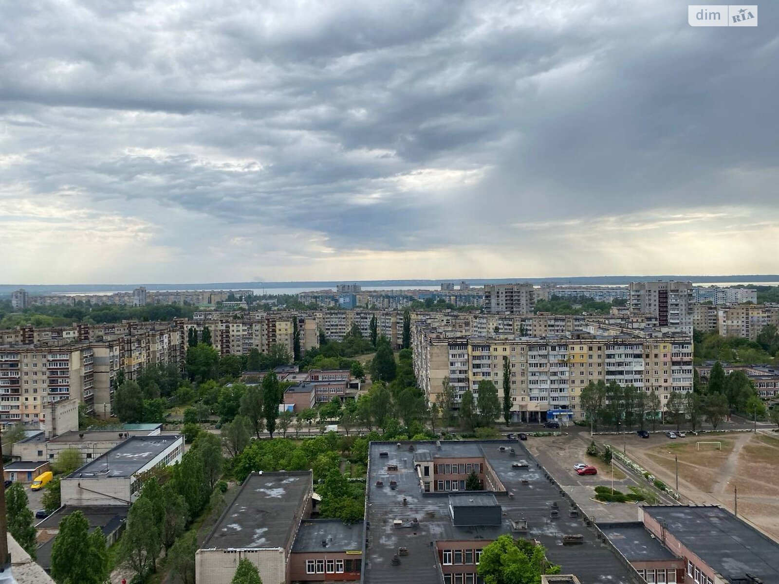 Продаж трикімнатної квартири в Кам'янському, на бул. Будівельників 27Б, район Дніпровський фото 1 Продаж трикімнатної квартири в Кам'янському, на бул. Будівельників 27Б, район Дніпровський фото 1