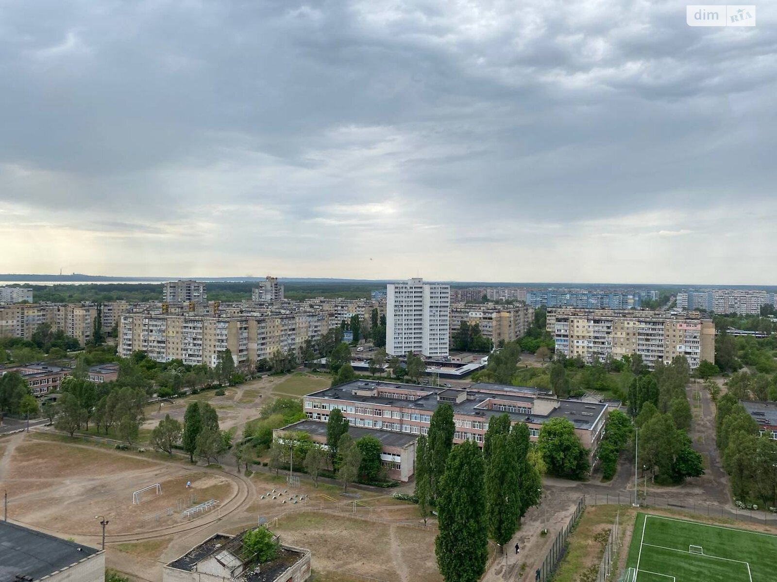 Продаж трикімнатної квартири в Кам'янському, на бул. Будівельників 27Б, район Дніпровський фото 1 Продаж трикімнатної квартири в Кам'янському, на бул. Будівельників 27Б, район Дніпровський фото 1