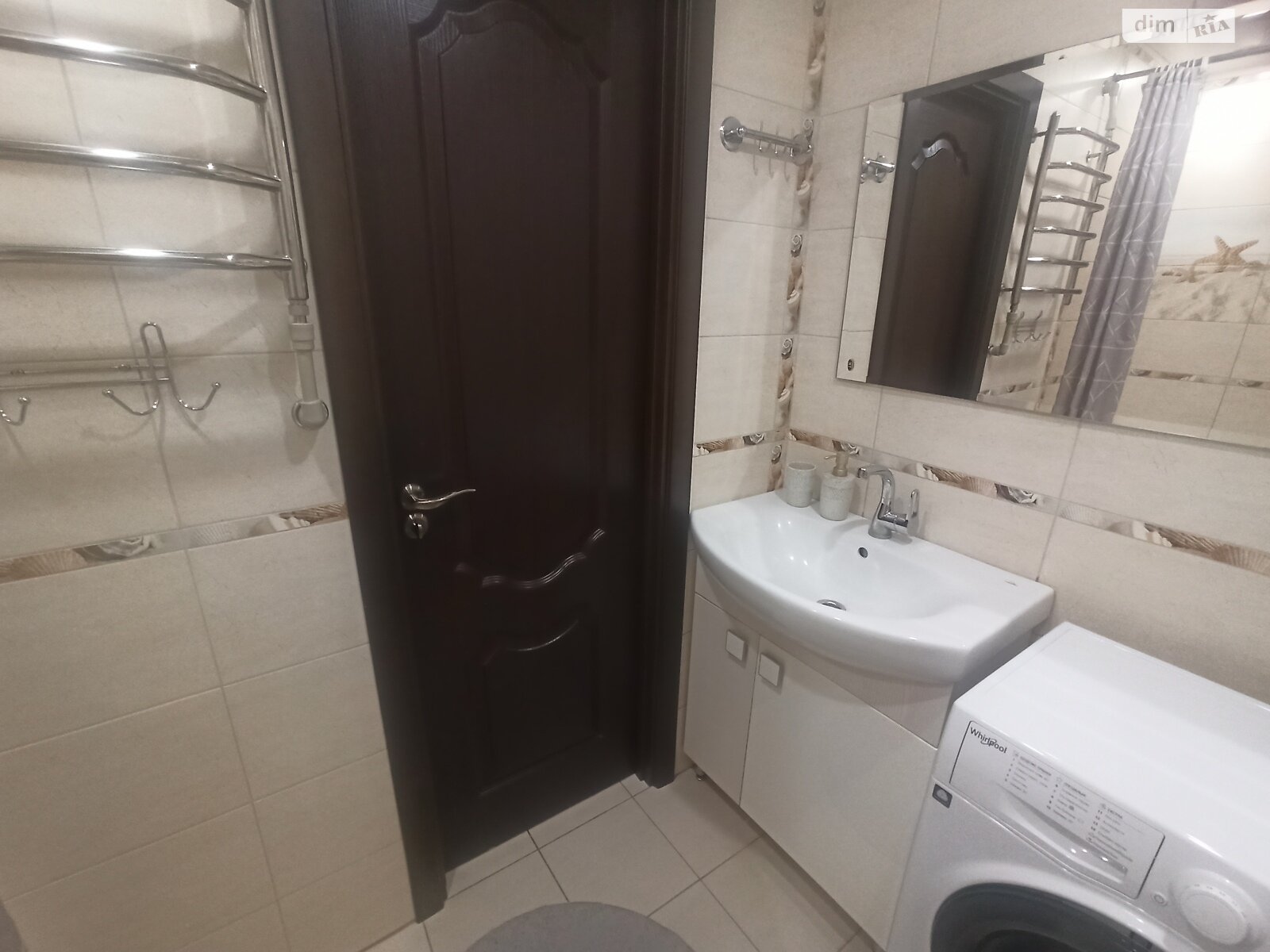 Продаж двокімнатної квартири в Кам'янському, на бул. Будівельників 3, район Дніпровський фото 1 Продаж двокімнатної квартири в Кам'янському, на бул. Будівельників 3, район Дніпровський фото 1