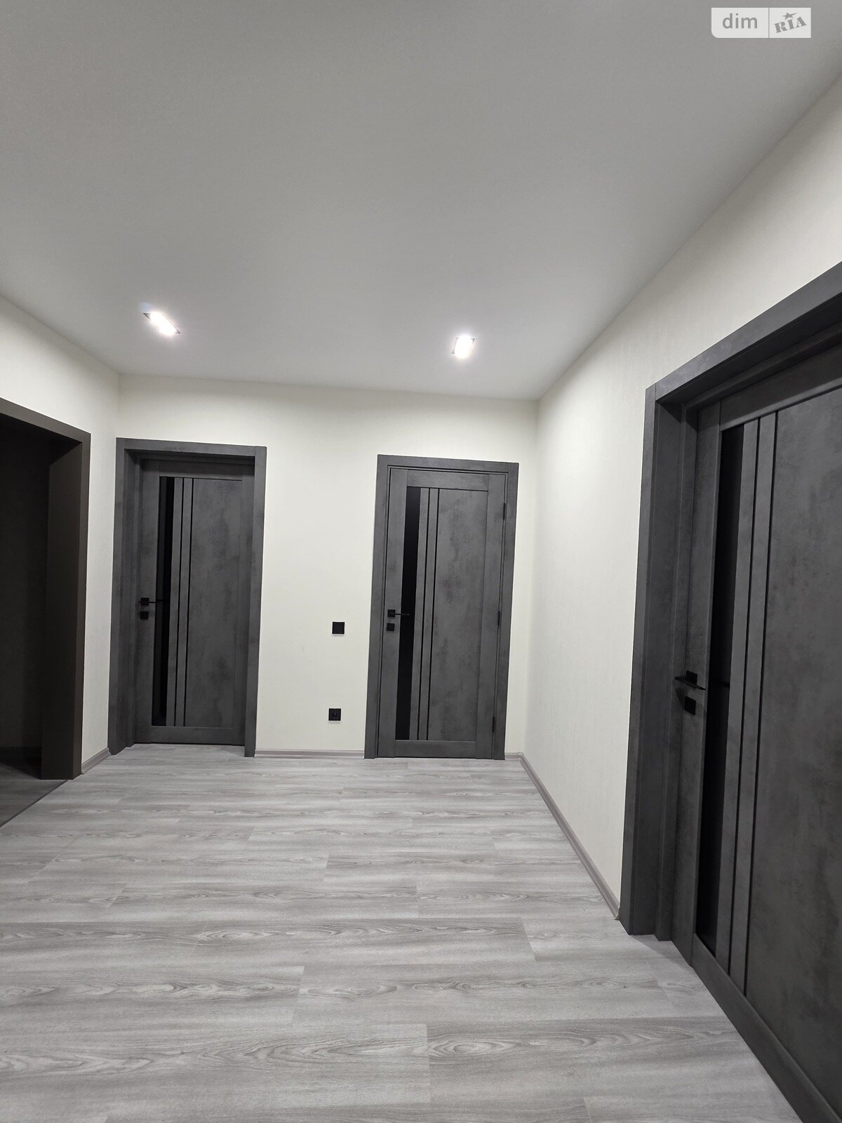 Продаж чотирикімнатної квартири в Кам'янському, на вул. Воїнів-афганців, район Дніпровський фото 1 Продаж чотирикімнатної квартири в Кам'янському, на вул. Воїнів-афганців, район Дніпровський фото 1