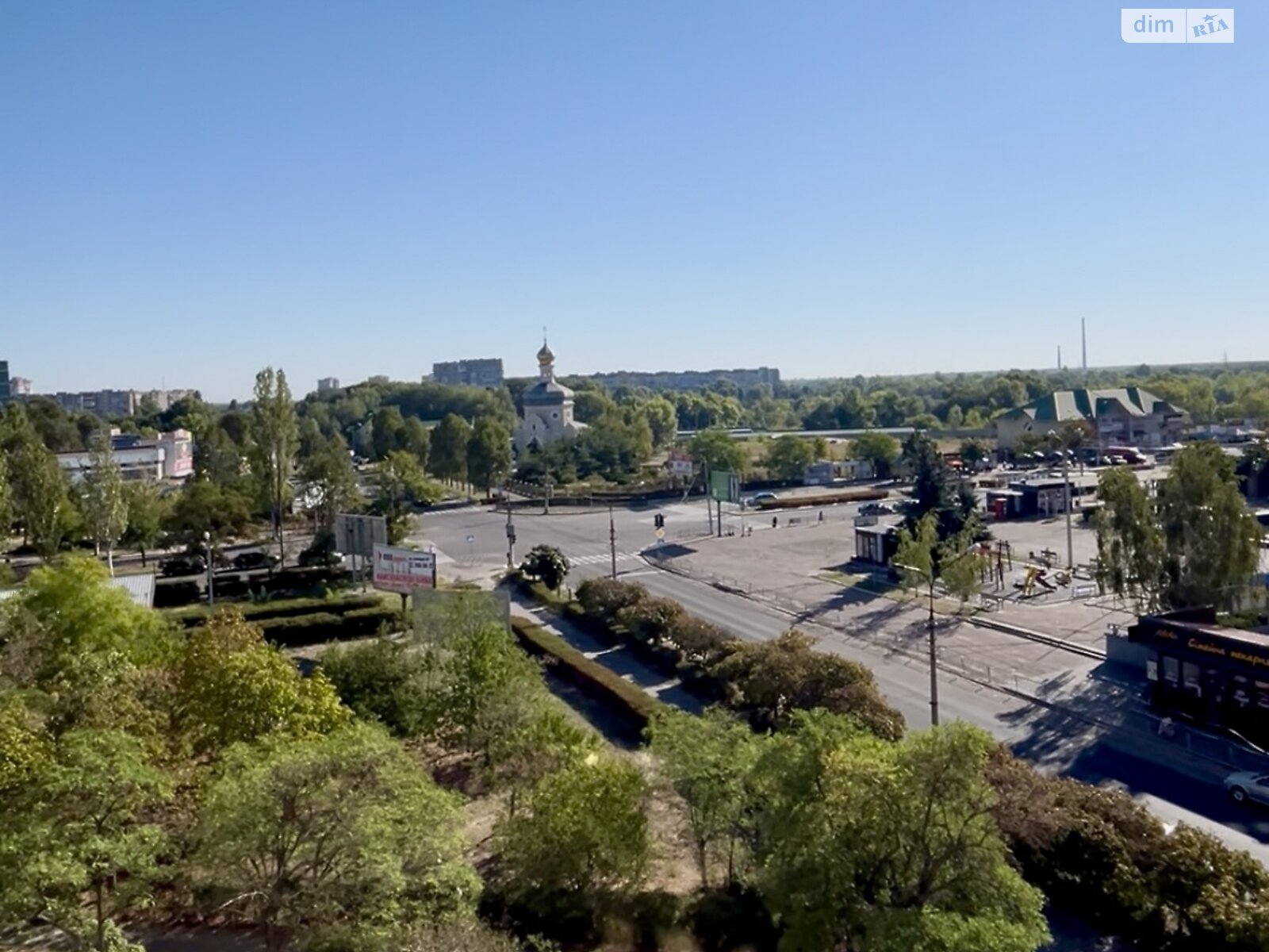 Продаж чотирикімнатної квартири в Кам'янському, на просп. Героїв АТО, район Лівий берег фото 1 Продаж чотирикімнатної квартири в Кам'янському, на просп. Героїв АТО, район Лівий берег фото 1