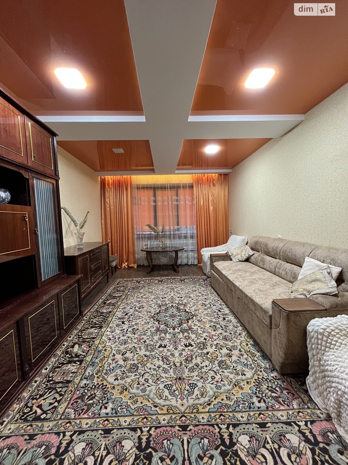 Продаж чотирикімнатної квартири в Кам'янському, на просп. Героїв АТО, район Лівий берег фото 1 Продаж чотирикімнатної квартири в Кам'янському, на просп. Героїв АТО, район Лівий берег фото 1