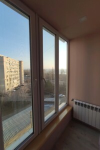 Продаж чотирикімнатної квартири в Кам'янському, на просп. Наддніпрянський 9, фото 2