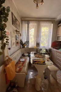 Продаж чотирикімнатної квартири в Кам'янському, на просп. Конституції СРСР 37, район Соцмістечко фото 2