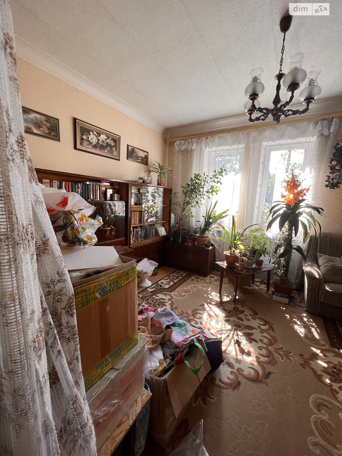 Продаж чотирикімнатної квартири в Кам'янському, на просп. Конституції СРСР 37, район Соцмістечко фото 1