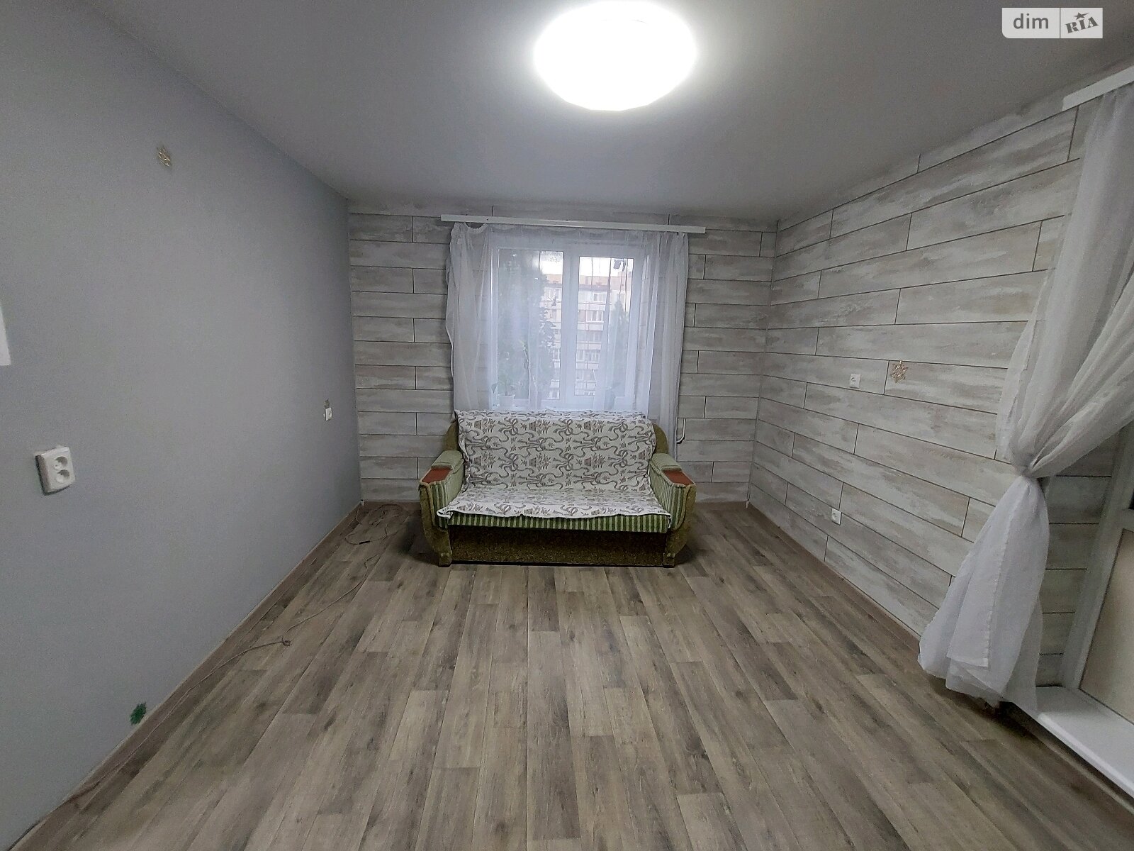 Продажа однокомнатной квартиры в Каменском, на бул. Строителей 2, фото 1 Продажа однокомнатной квартиры в Каменском, на бул. Строителей 2, фото 1