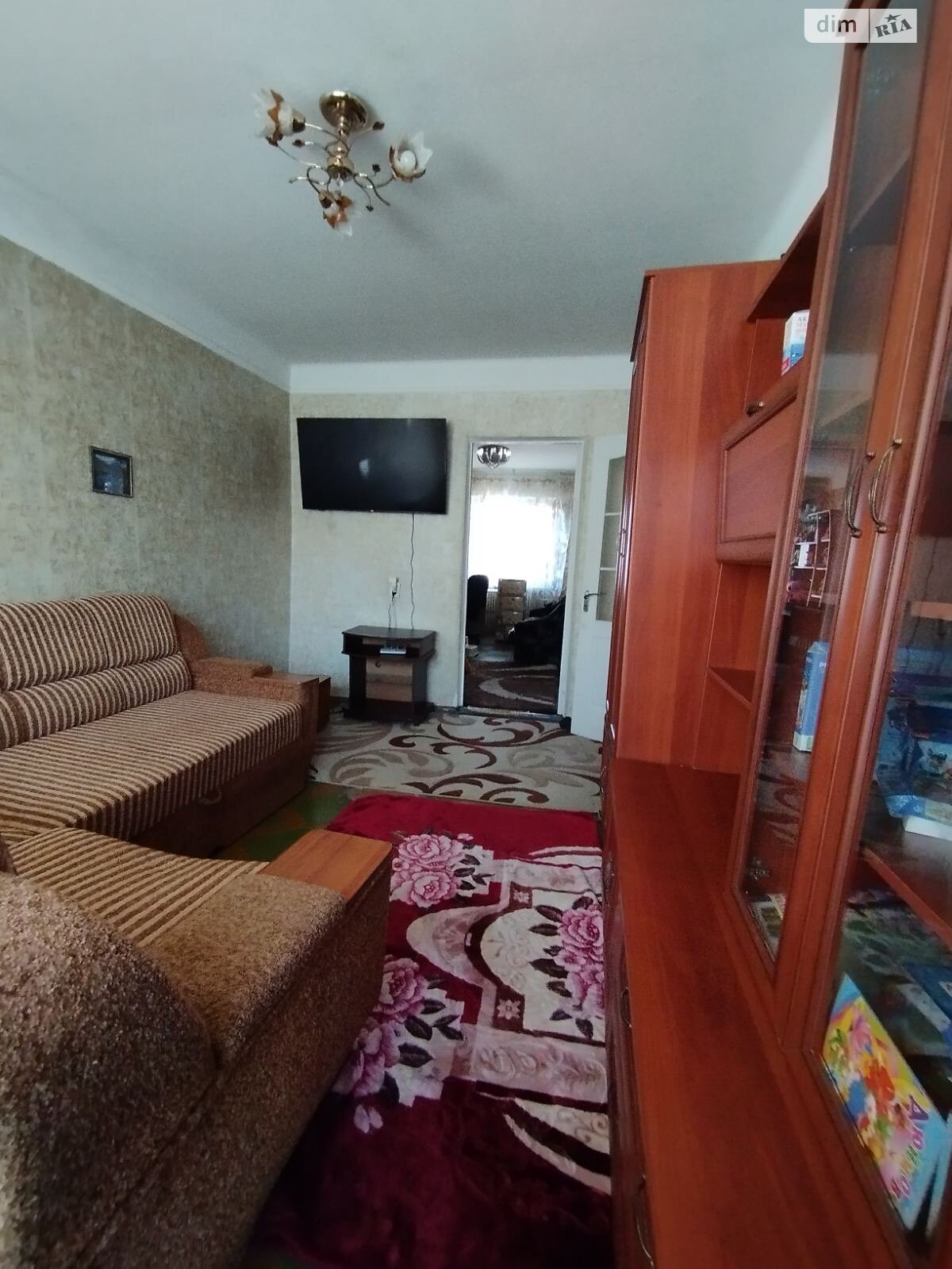 Продаж двокімнатної квартири в Кам'янському, на вул. Євгена Мельнікова 31, район Південний фото 1 Продаж двокімнатної квартири в Кам'янському, на вул. Євгена Мельнікова 31, район Південний фото 1