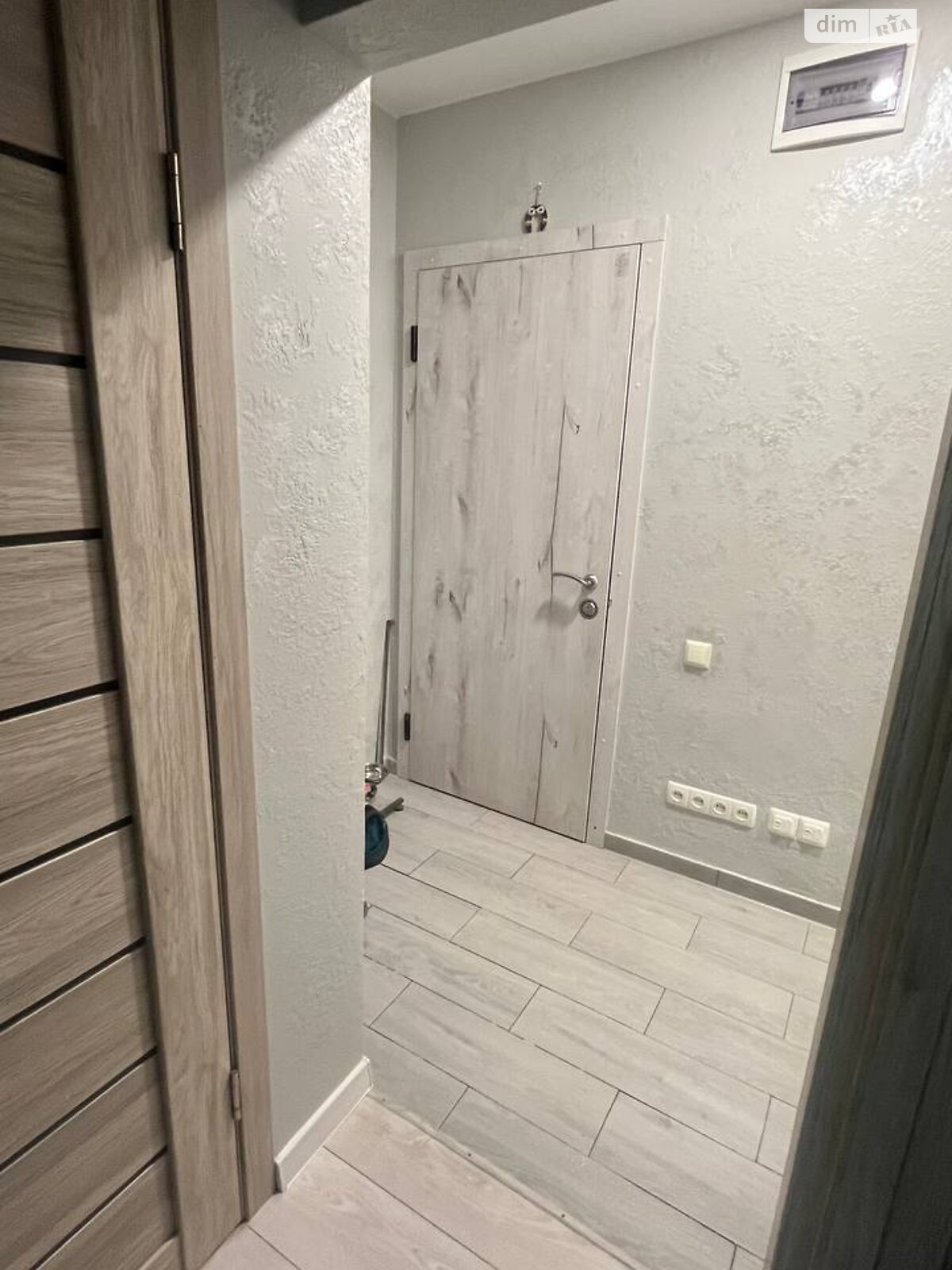 Продаж двокімнатної квартири в Кам'янському, на просп. Конституції 2, район Південний фото 1