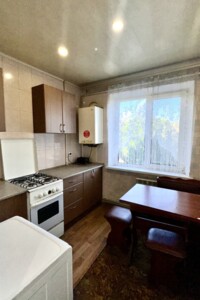 Продажа трехкомнатной квартиры в Каменском, на ул. Никопольская, район Южный фото 2