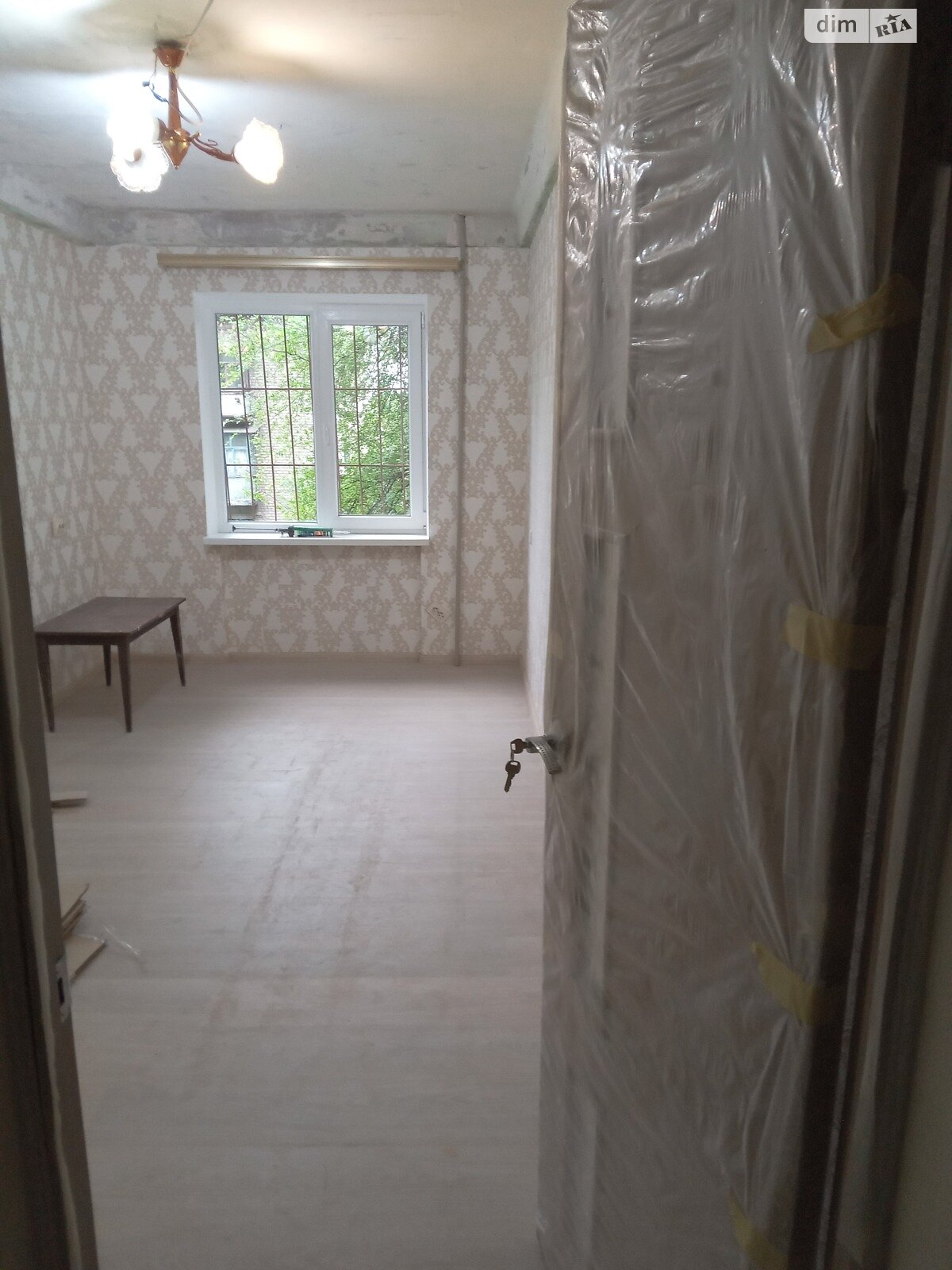 Продаж чотирикімнатної квартири в Кам'янському, на просп. Аношкіна 16, кв. 16, район Заводський фото 1