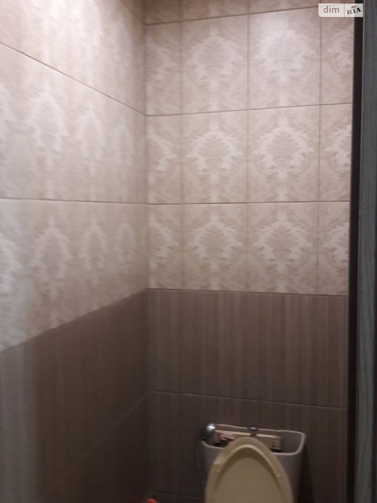 Продаж чотирикімнатної квартири в Кам'янському, на просп. Аношкіна 16, кв. 16, район Заводський фото 1