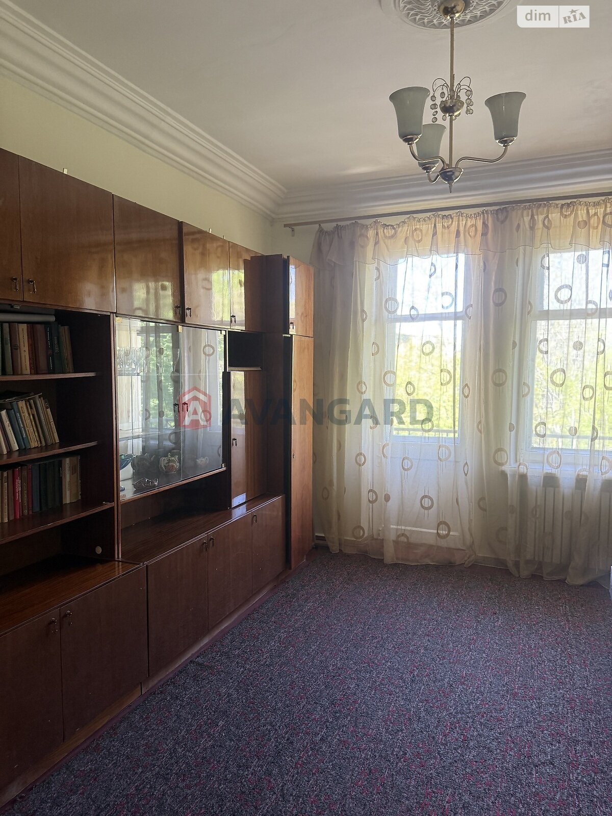 Продажа трехкомнатной квартиры в Каменском, на ул. Дениса Рохтина, район Заводской фото 1 Продажа трехкомнатной квартиры в Каменском, на ул. Дениса Рохтина, район Заводской фото 1