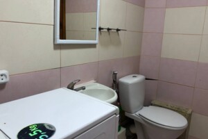 Продажа трехкомнатной квартиры в Каменском, на ул. Сержанта Коновалова 13, район Заводской фото 2