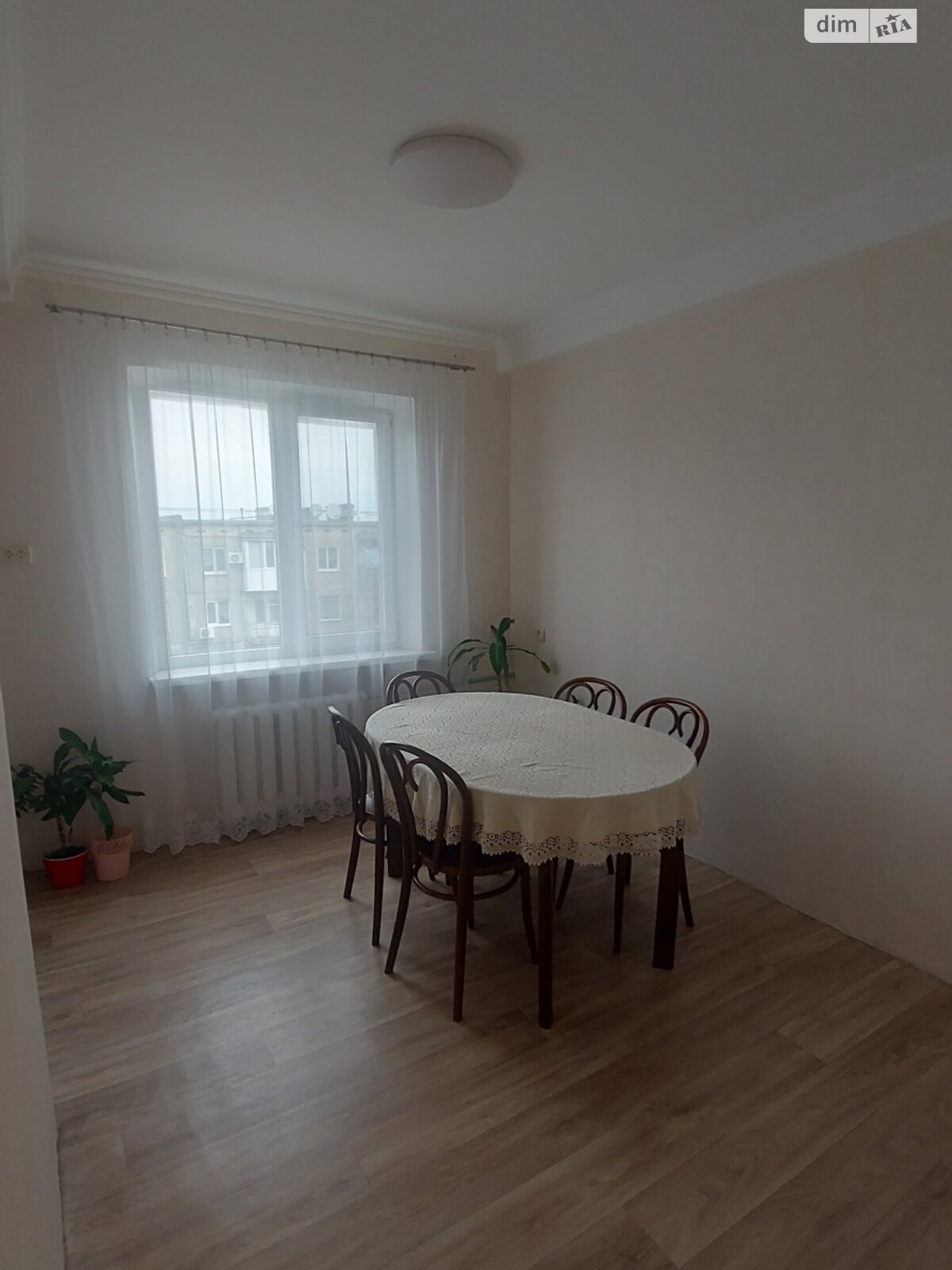 Продаж чотирикімнатної квартири в Кам'янському, на вул. Хмельницького 19, район Заводський фото 1