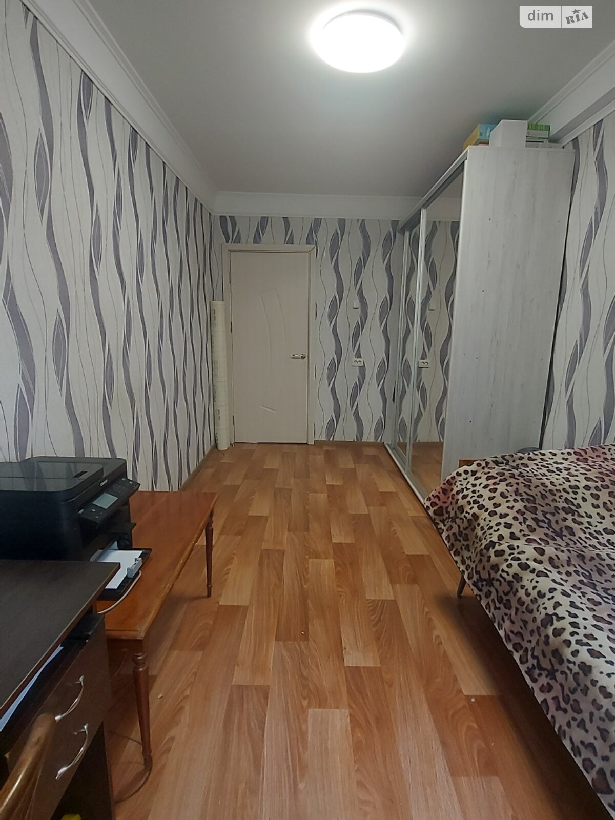 Продаж чотирикімнатної квартири в Кам'янському, на вул. Хмельницького 19, район Заводський фото 1