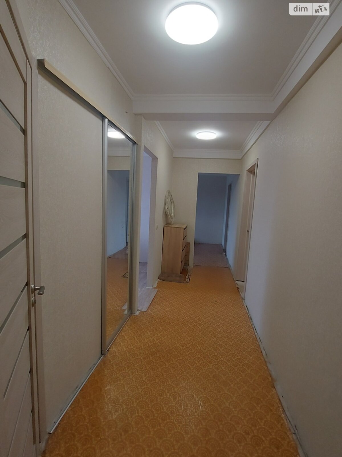 Продаж чотирикімнатної квартири в Кам'янському, на вул. Хмельницького 19, район Заводський фото 1