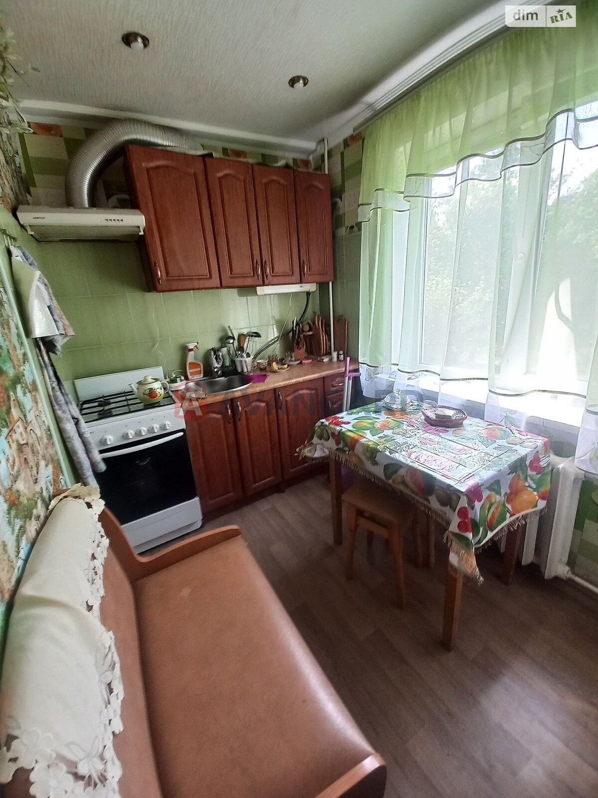 Продажа двухкомнатной квартиры в Каменском, на ул. Каштанов, район Заводской фото 1