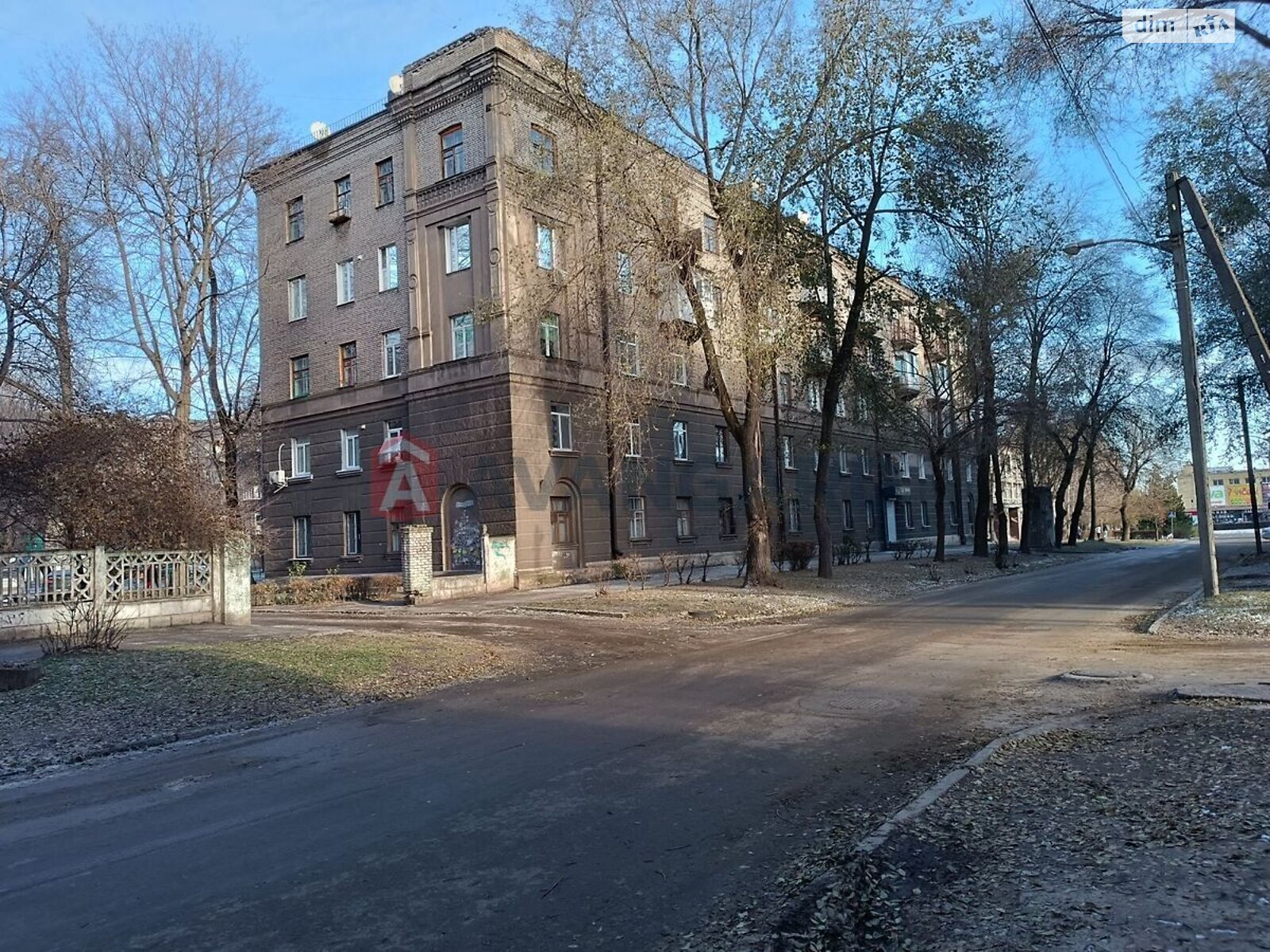 Продажа трехкомнатной квартиры в Каменском, на ул. Ковалевича, район Заводской фото 1