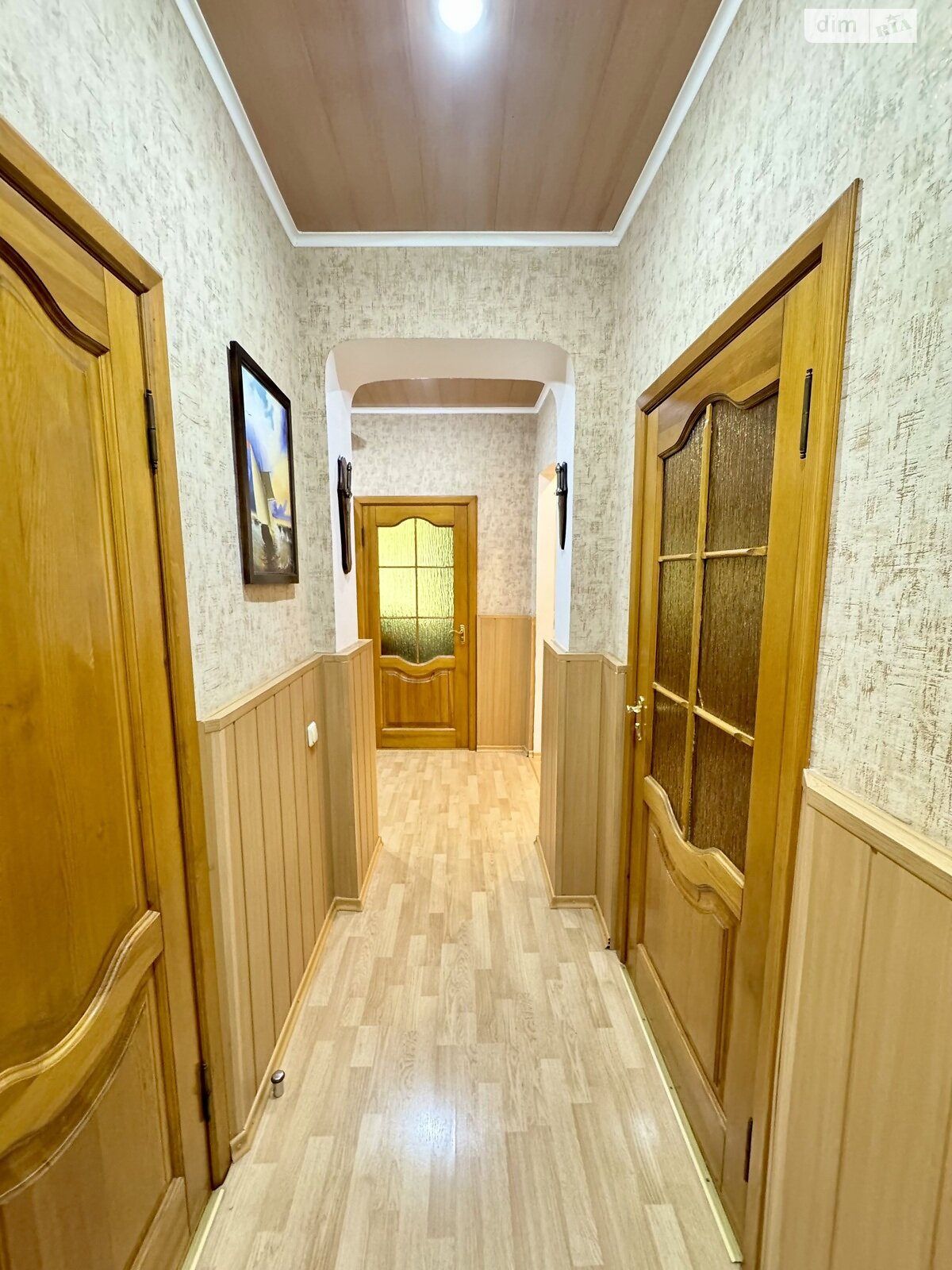 Продаж трикімнатної квартири в Кам'янському, на вул. Миру, район Заводський фото 1