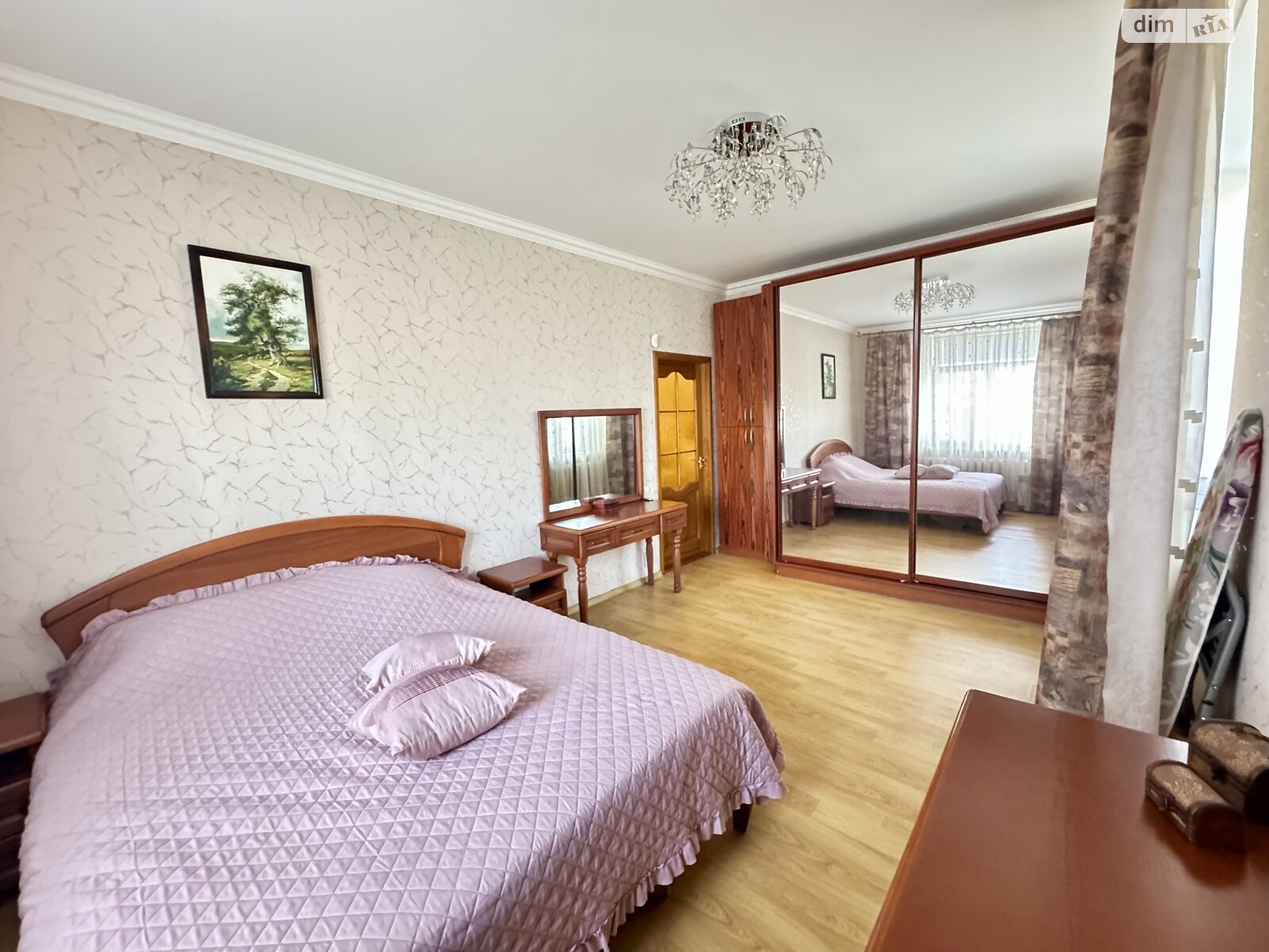 Продаж трикімнатної квартири в Кам'янському, на вул. Миру, район Заводський фото 1