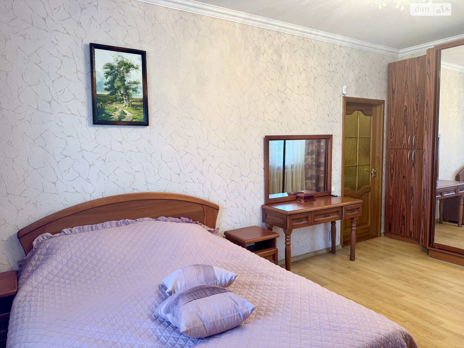 Продаж трикімнатної квартири в Кам'янському, на вул. Миру, район Заводський фото 1