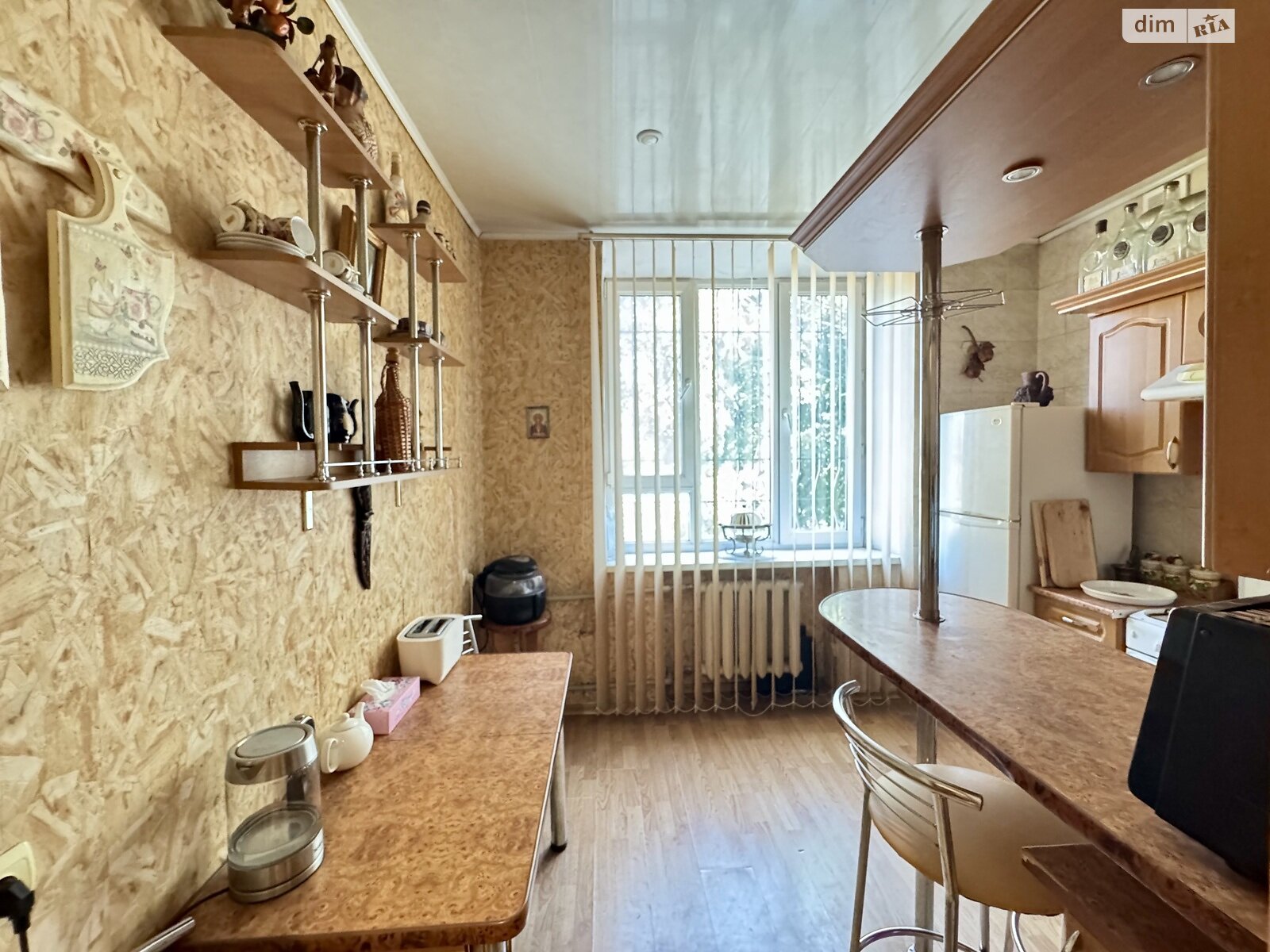 Продаж трикімнатної квартири в Кам'янському, на вул. Миру, район Заводський фото 1