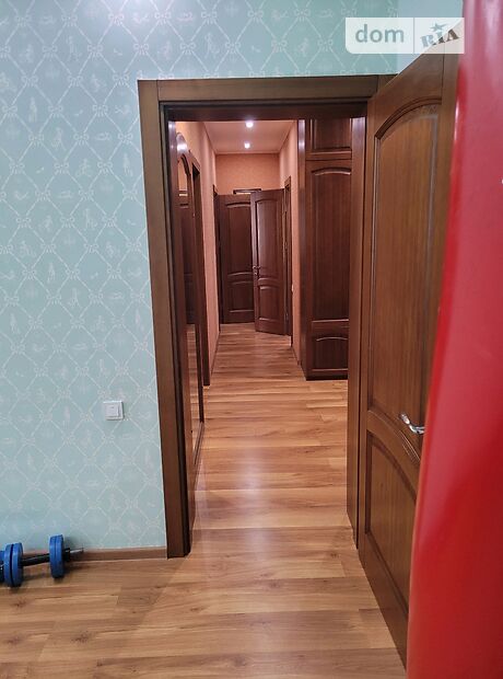 Продажа трехкомнатной квартиры в Каменском, на ул. Республиканская 22 район Заводской фото 1 Продажа трехкомнатной квартиры в Каменском, на ул. Республиканская 22 район Заводской фото 1