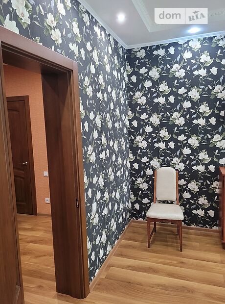 Продажа трехкомнатной квартиры в Каменском, на ул. Республиканская 22 район Заводской фото 1 Продажа трехкомнатной квартиры в Каменском, на ул. Республиканская 22 район Заводской фото 1