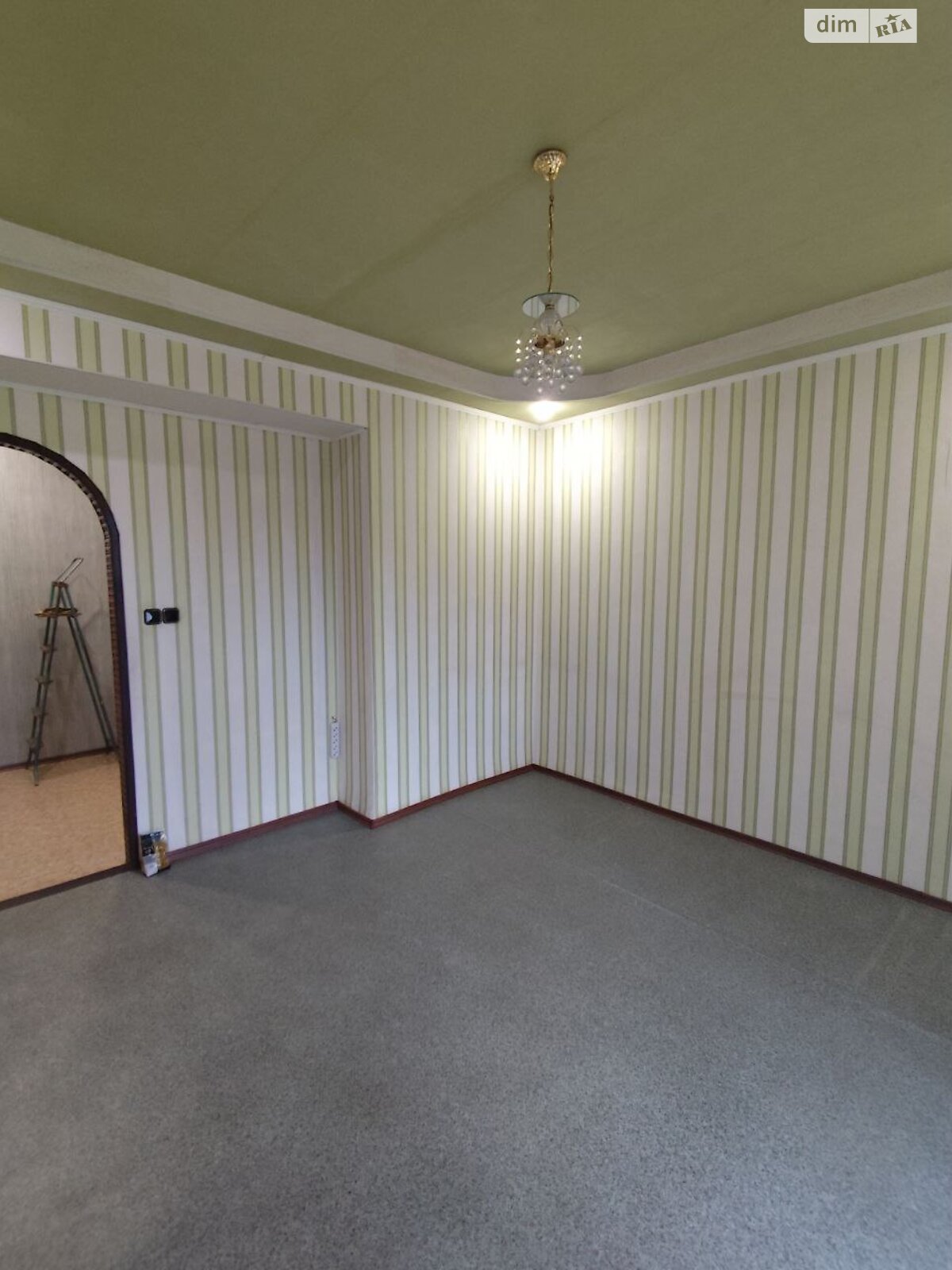 Продажа двухкомнатной квартиры в Каменском, на просп. Свободы 65, район Заводской фото 1