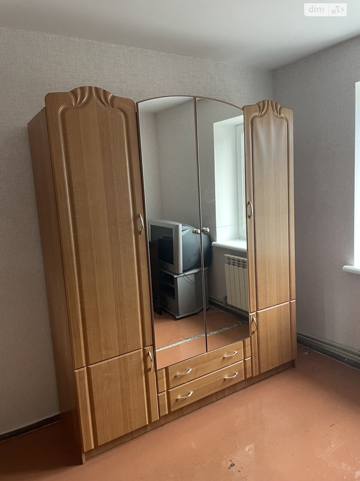 Продаж двокімнатної квартири в Комишувасі, на вул. Хмельницького Богдана 33, фото 1 Продаж двокімнатної квартири в Комишувасі, на вул. Хмельницького Богдана 33, фото 1