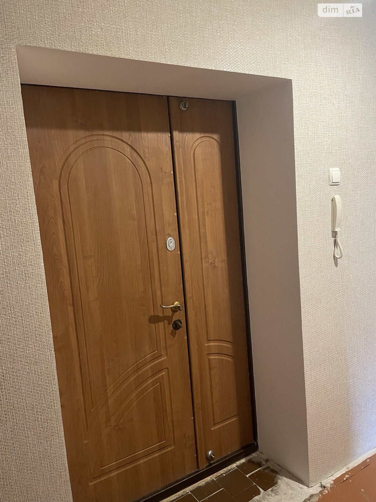 Продаж двокімнатної квартири в Комишувасі, на вул. Хмельницького Богдана 33, фото 1 Продаж двокімнатної квартири в Комишувасі, на вул. Хмельницького Богдана 33, фото 1
