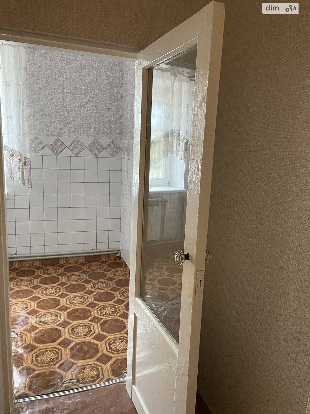 Продаж двокімнатної квартири в Комишувасі, на вул. Хмельницького Богдана 33, фото 1 Продаж двокімнатної квартири в Комишувасі, на вул. Хмельницького Богдана 33, фото 1