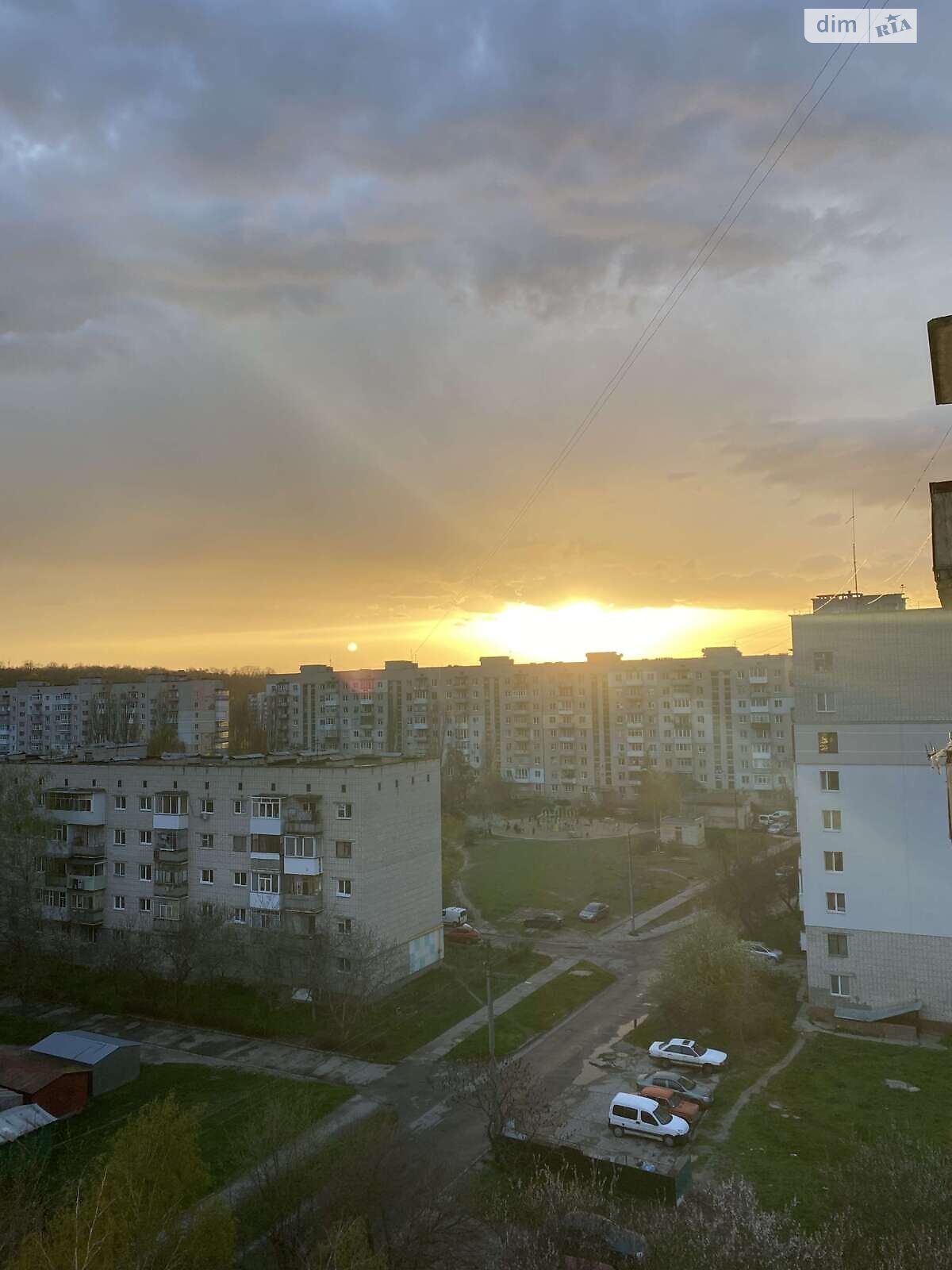 Продаж трикімнатної квартири в Каневі, на вул. Героїв Дніпра 39, район Канів фото 1 Продаж трикімнатної квартири в Каневі, на вул. Героїв Дніпра 39, район Канів фото 1