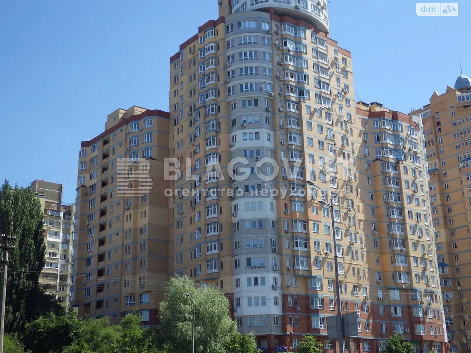 Продажа трехкомнатной квартиры в Киеве, на просп. Академика Палладина 22, район Академгородок фото 1 Продажа трехкомнатной квартиры в Киеве, на просп. Академика Палладина 22, район Академгородок фото 1