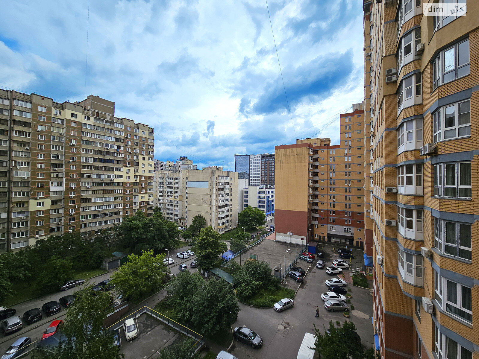 Продаж трикімнатної квартири в Києві, на просп. Академіка Палладіна 18/30, район Академмістечко фото 1 Продаж трикімнатної квартири в Києві, на просп. Академіка Палладіна 18/30, район Академмістечко фото 1