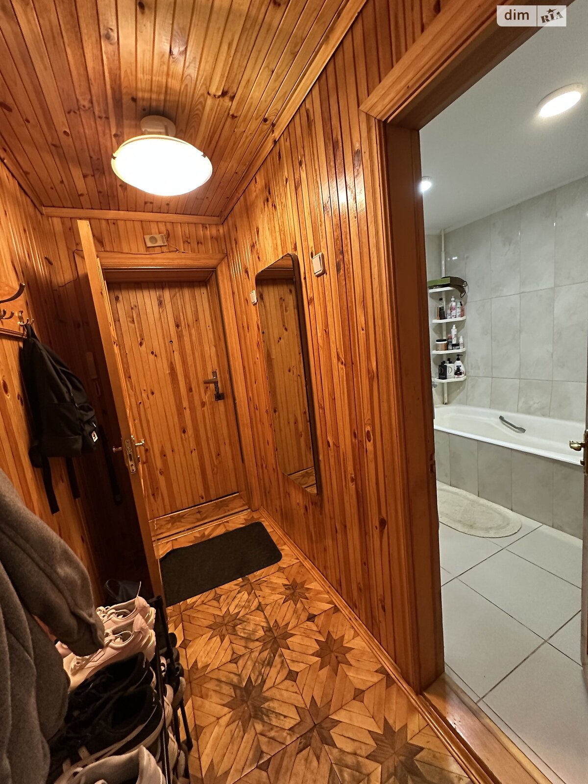 Продажа трехкомнатной квартиры в Киеве, на просп. Берестейский 106/2, район Академгородок фото 1