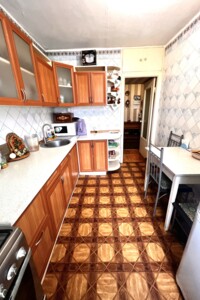 Продажа трехкомнатной квартиры в Киеве, на ул. Депутатская 6, район Академгородок фото 2