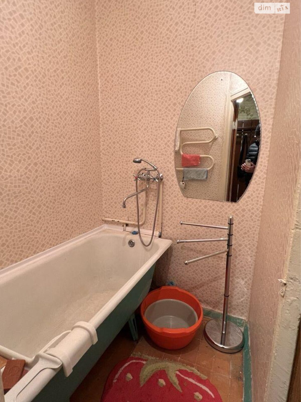 Продажа трехкомнатной квартиры в Киеве, на ул. Львовская 51, район Академгородок фото 1 Продажа трехкомнатной квартиры в Киеве, на ул. Львовская 51, район Академгородок фото 1