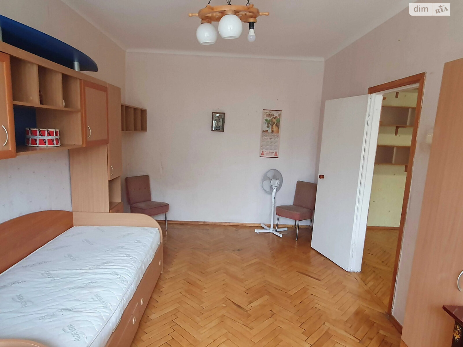 Продажа трехкомнатной квартиры в Киеве, на ул. Мирослава Поповича 21, район Академгородок фото 1 Продажа трехкомнатной квартиры в Киеве, на ул. Мирослава Поповича 21, район Академгородок фото 1