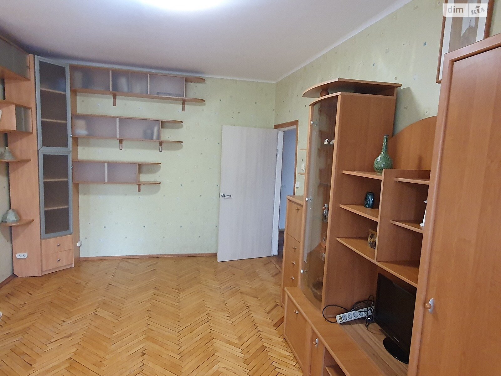 Продажа четырехкомнатной квартиры в Киеве, на ул. Мирослава Поповича 21, район Академгородок фото 1 Продажа четырехкомнатной квартиры в Киеве, на ул. Мирослава Поповича 21, район Академгородок фото 1