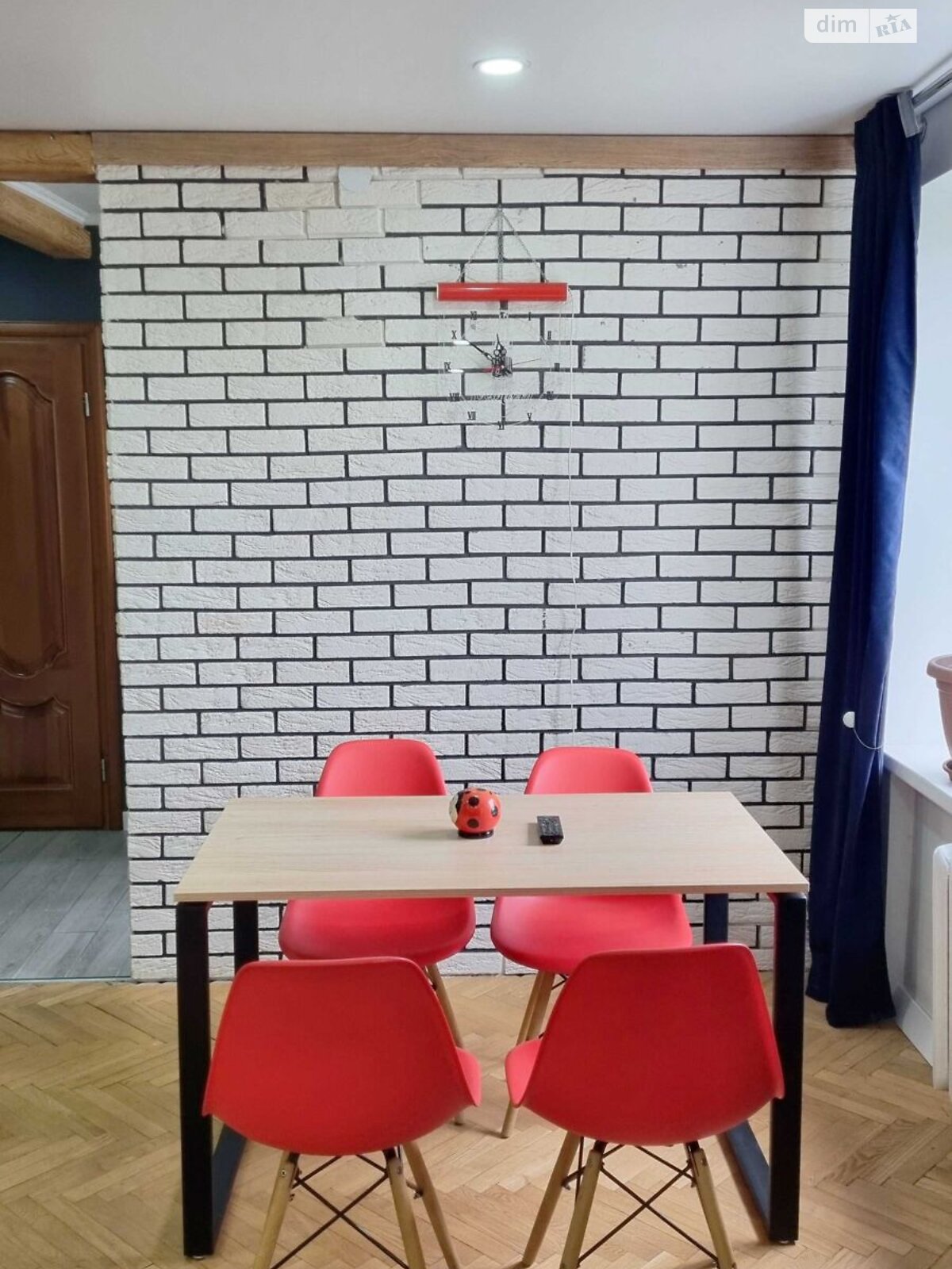 Продаж трикімнатної квартири в Києві, на вул. Гетьмана Кирила Розумовського 12А, район Академмістечко фото 1 Продаж трикімнатної квартири в Києві, на вул. Гетьмана Кирила Розумовського 12А, район Академмістечко фото 1