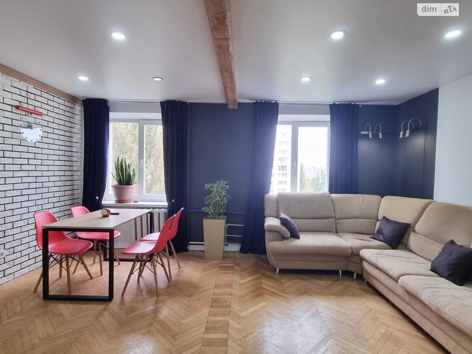 Продаж трикімнатної квартири в Києві, на вул. Гетьмана Кирила Розумовського 12А, район Академмістечко фото 1 Продаж трикімнатної квартири в Києві, на вул. Гетьмана Кирила Розумовського 12А, район Академмістечко фото 1