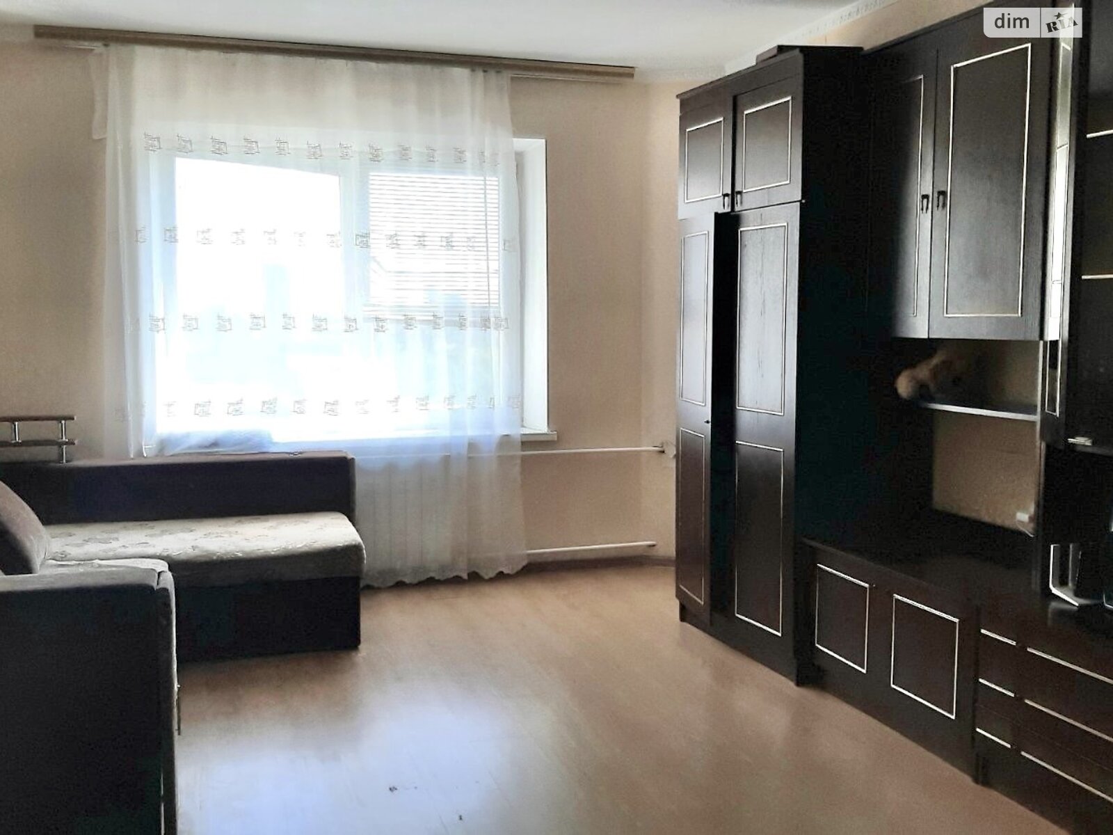 Продаж трикімнатної квартири в Києві, на пл. Святошинська 1, район Академмістечко фото 1 Продаж трикімнатної квартири в Києві, на пл. Святошинська 1, район Академмістечко фото 1
